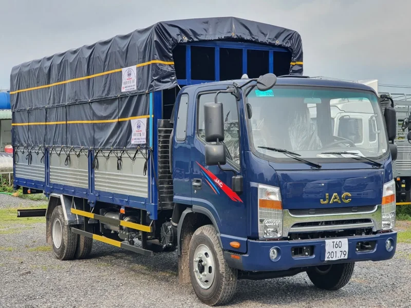 Có nên cầm bằng lái xe hạng C? Tìm hiểu ngay!