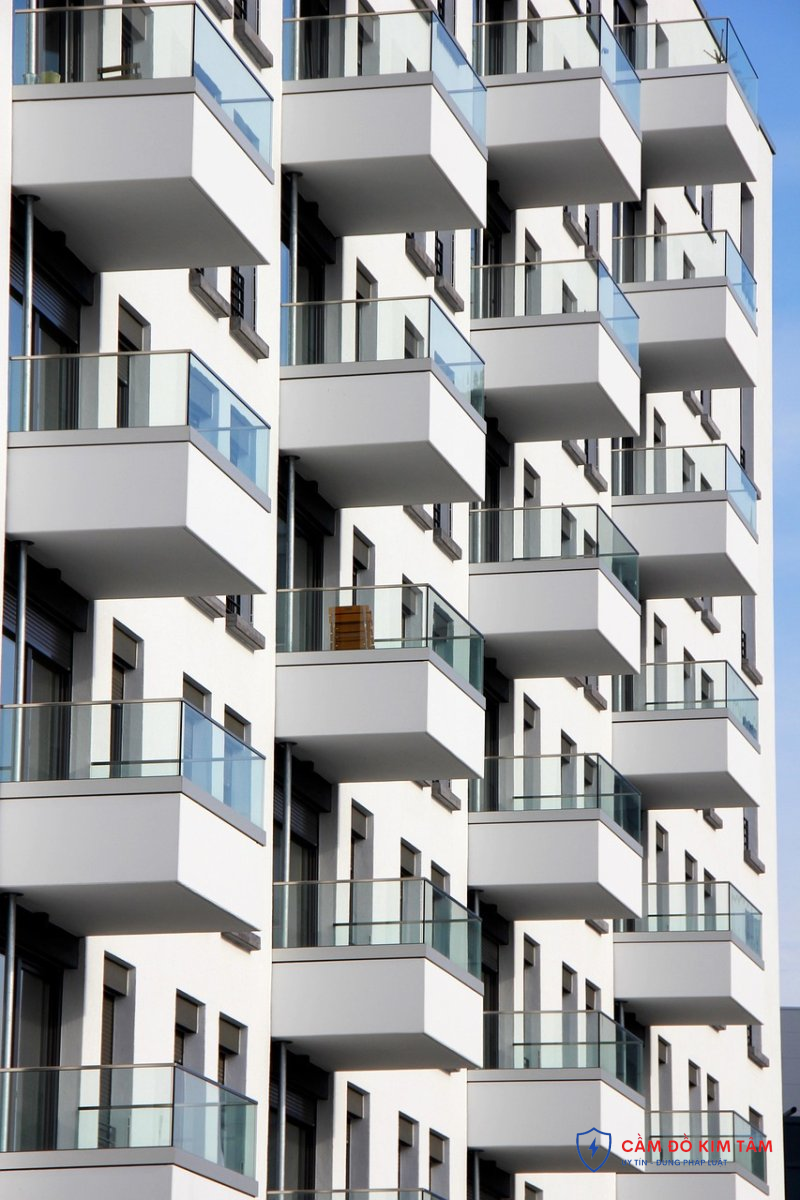 Cầm nhà đất với lãi suất 1% mỗi tháng: Lợi ích và rủi ro cần biết Cầm nhà đất với lãi suất 1% mỗi tháng: Lợi ích và rủi ro cần biết