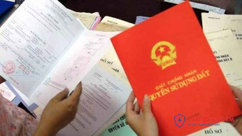 Cầm sổ đỏ vay ngân hàng: Quy trình và lưu ý cần biết