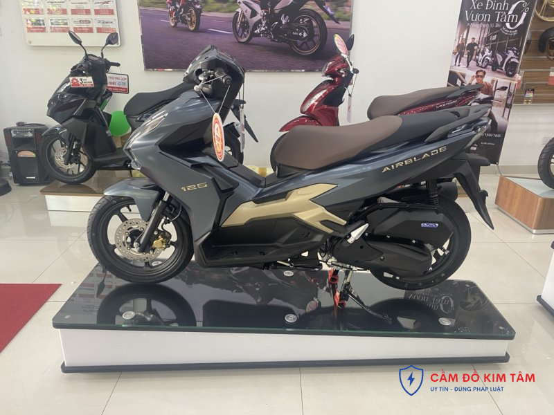 Định giá xe Air Blade theo từng đời xe chi tiết và chính xác Định giá xe Air Blade theo từng đời xe chi tiết và chính xác