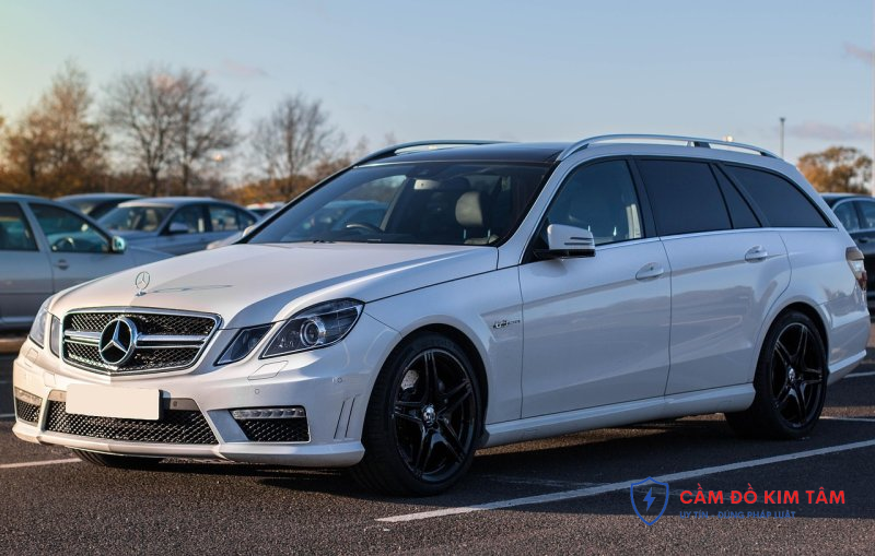 Hướng dẫn cầm giấy tờ xe ô tô tại Hậu Giang một cách an toàn và hợp pháp