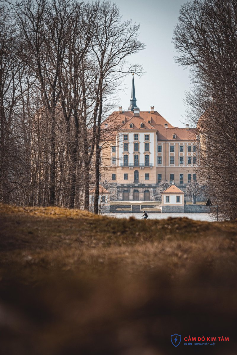 Nhận cầm cố nhà đất: Quy trình, lợi ích và lưu ý cần biết