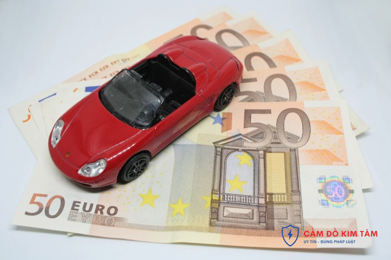 So sánh cầm xe hơi và vay tiền: Lựa chọn nào phù hợp hơn cho bạn So sánh cầm xe hơi và vay tiền: Lựa chọn nào phù hợp hơn cho bạn